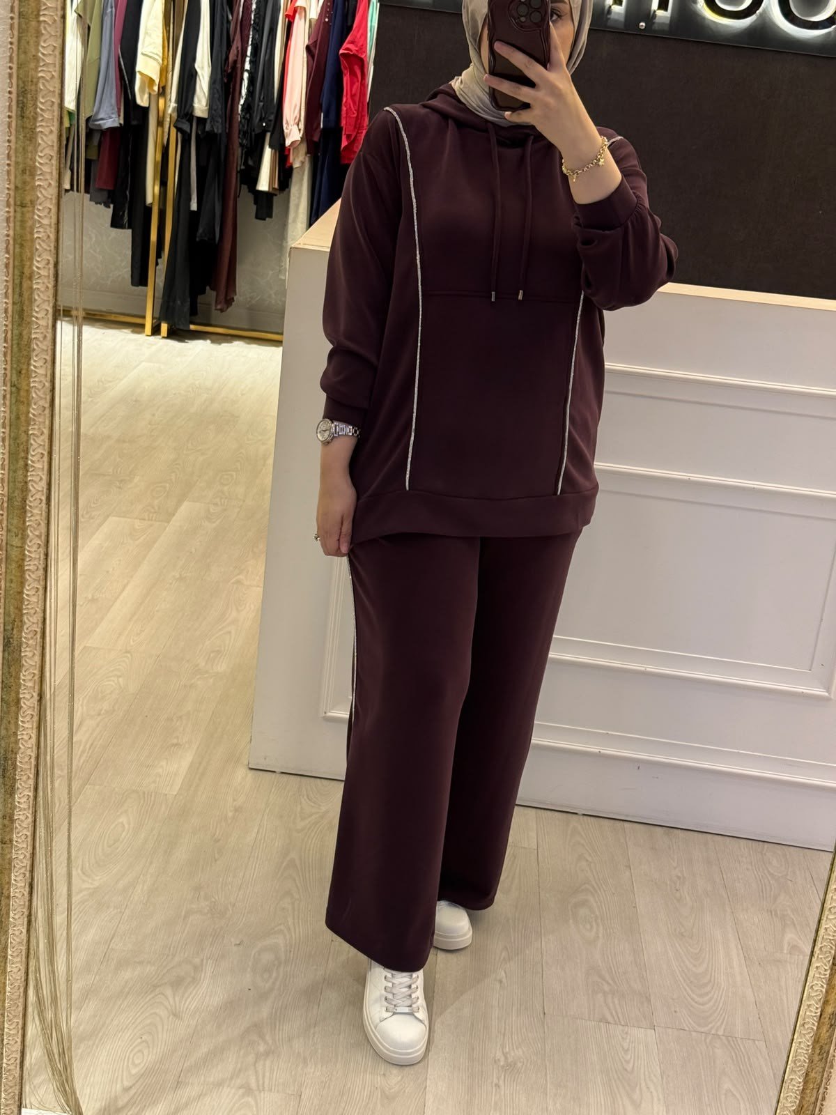 NUSS Yanları Taş Detaylı Takım