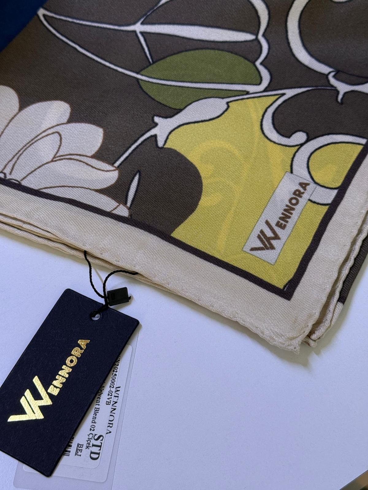WENNORA Velvent Blend 02 Çiçek Desen Tasarım Şal