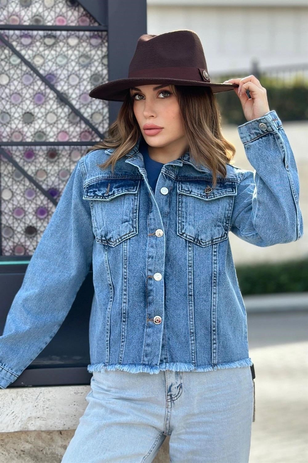 Kadın Açık Mavi Çift Cepli, Eteği Püsküllü, Kaliteli Jeans Kumaş, Rahat Kesim, Kot Ceket