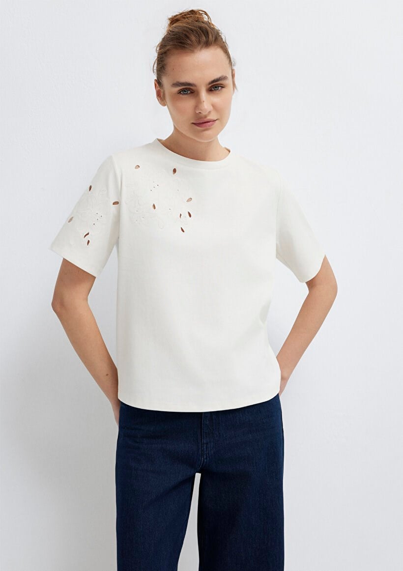 Mavi KISA KOLLU MODELLİ PENYE Kırık Beyaz Kırık Beyaz Kadın T-Shirt