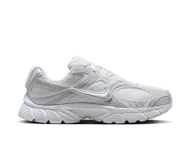 Nike W NIKE V5 RNR Beyaz Kadın Günlük Spor Ayakkabı