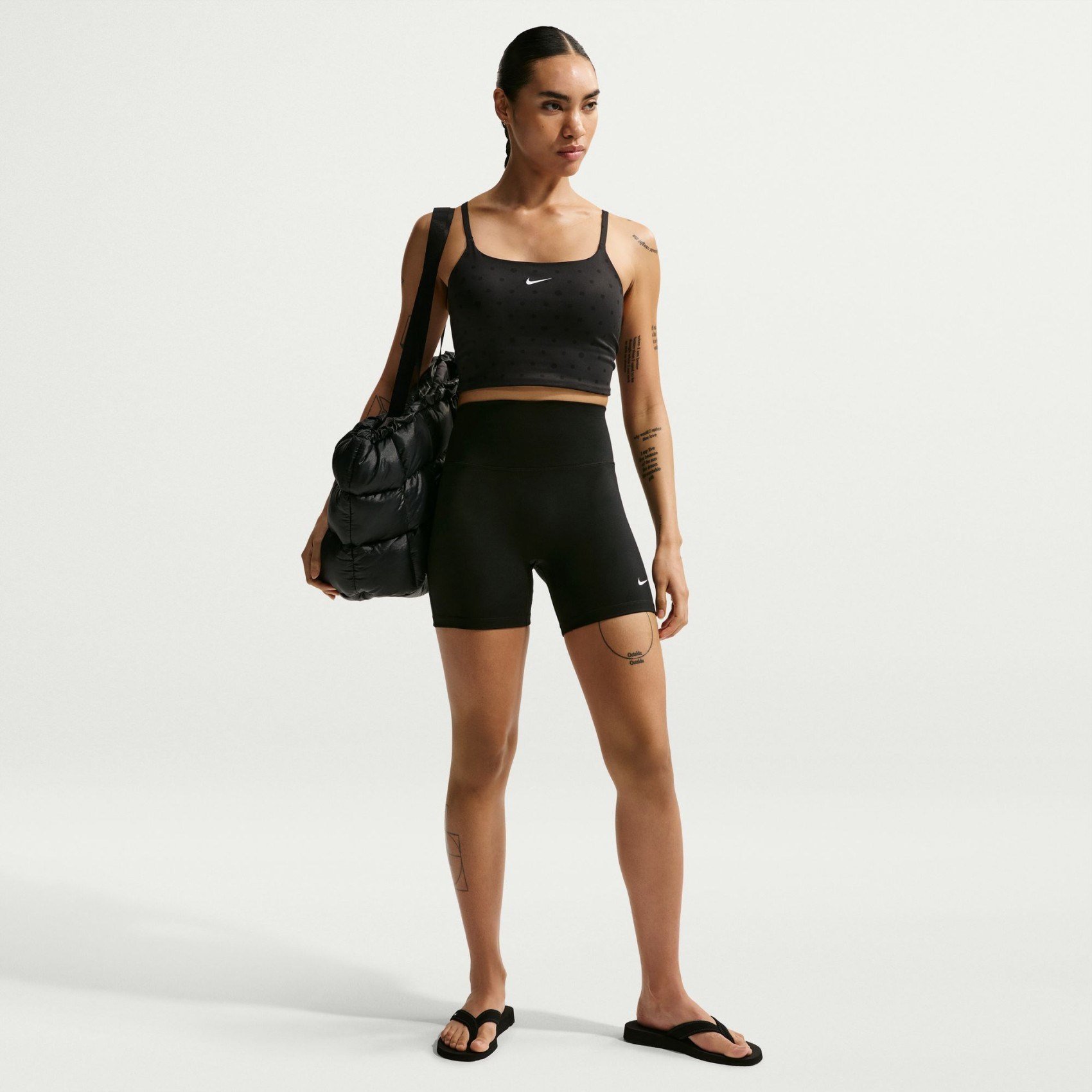 Nike W NK DF ONE HR 5IN SHORT USEAM Siyah Kadın Tayt