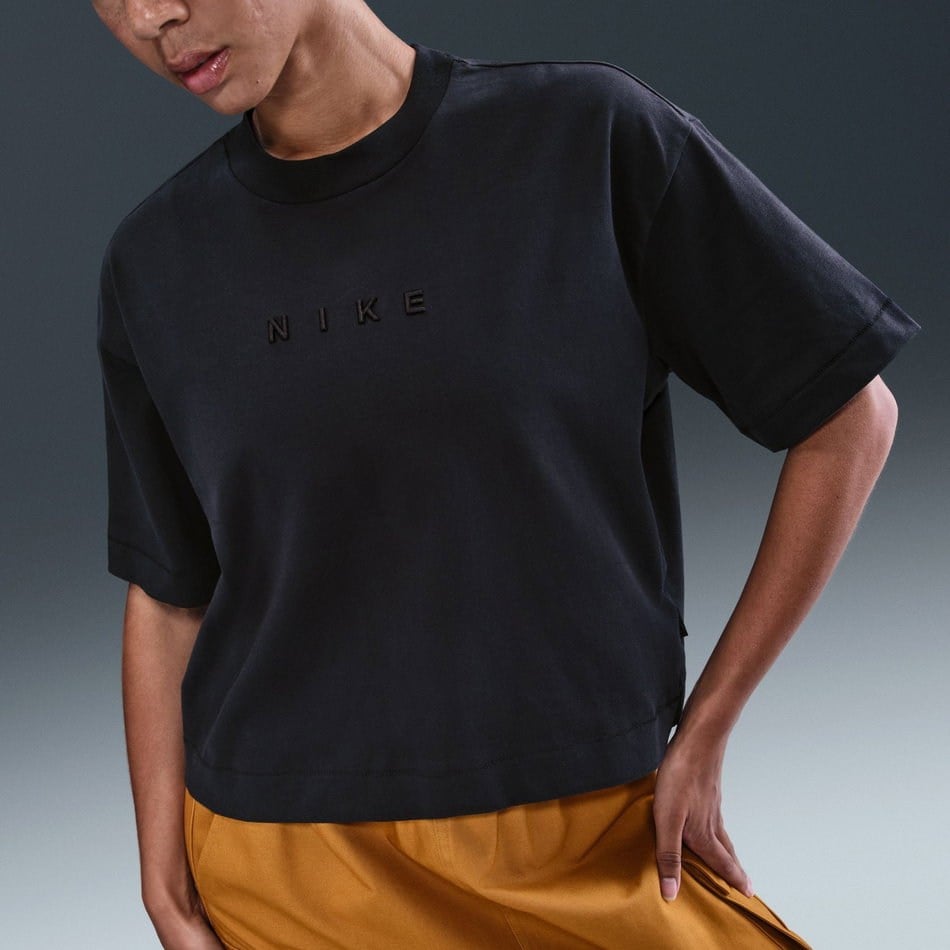 Nike W NSW LUXE SS TEE BOXY Siyah Kadın T-Shirt HV4955-010
