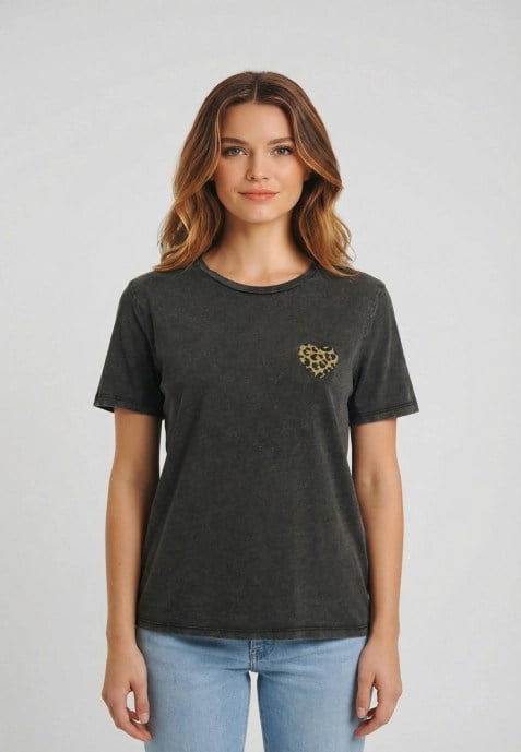Only ONLLUCY S/S EMB. TOP BOX CC CS JRS Siyah Kadın T-Shirt 15366076