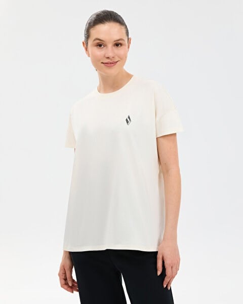 Skechers W Crew Neck Graphic Tee T-Shirt Beyaz Kadın T-Shirt