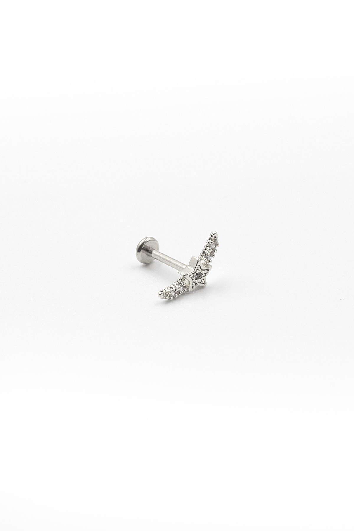 Gümüş Ay Yıldız Tragus & Helix Piercing – Şık Tasarım, Anti Alerjik, Kararma Yapmaz