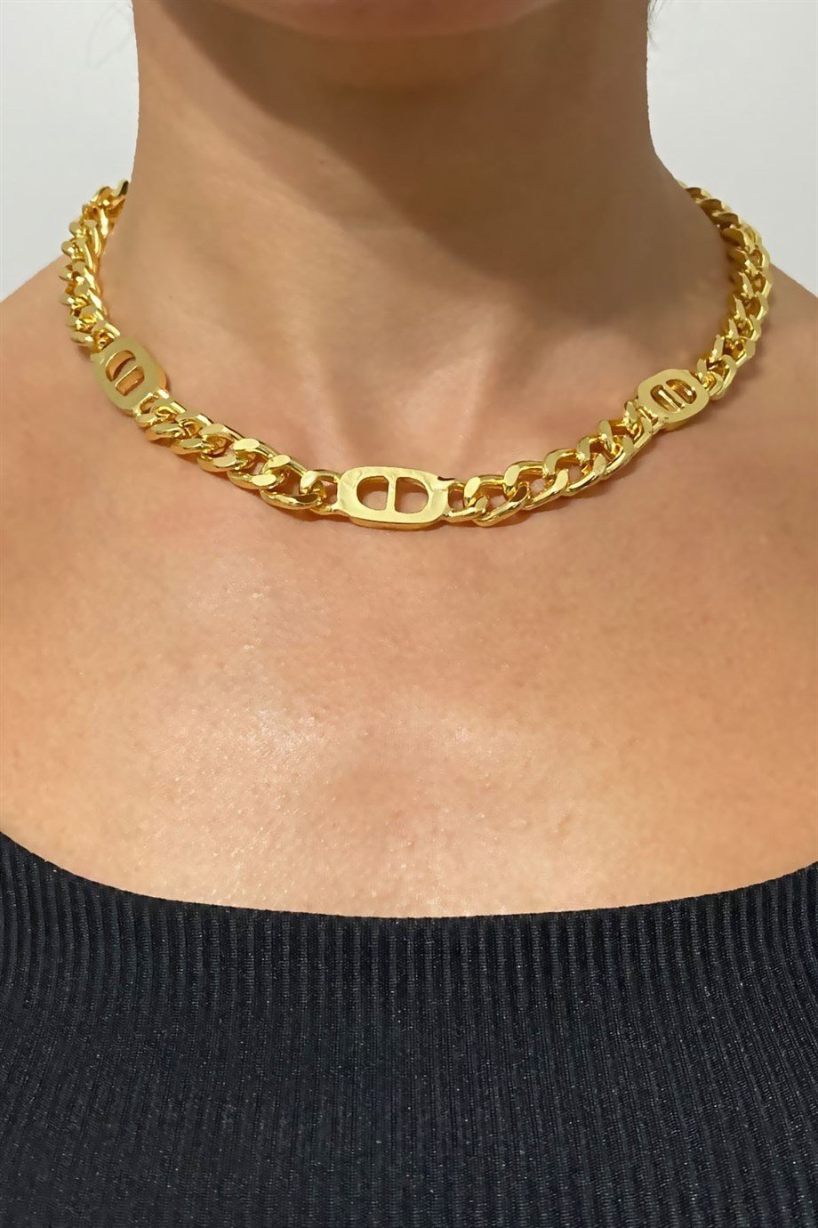 Üçlü Harf Detaylı Gold Zincir Kolye