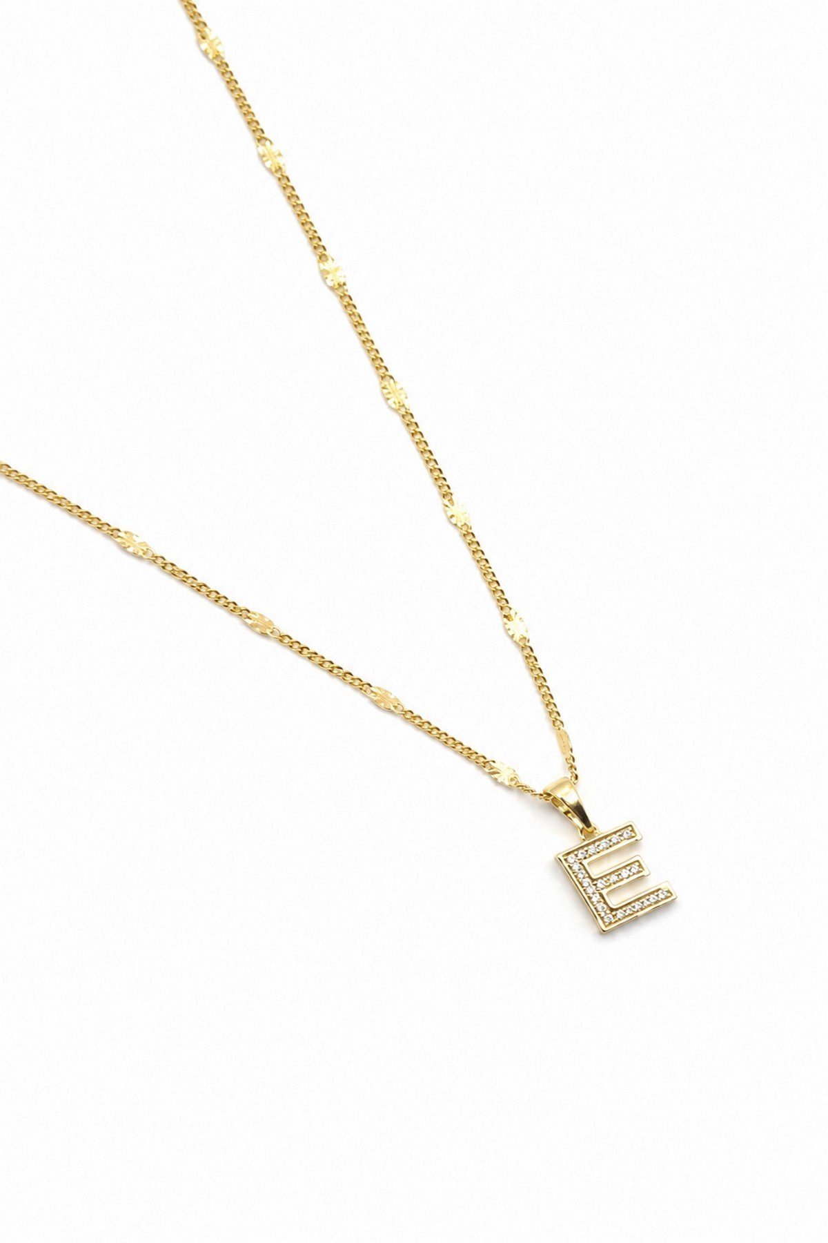 Xuping Gold Renkli, Zirkon Taşlı E Harfi Kolyesi - 45 cm (Anti-Alerjik)