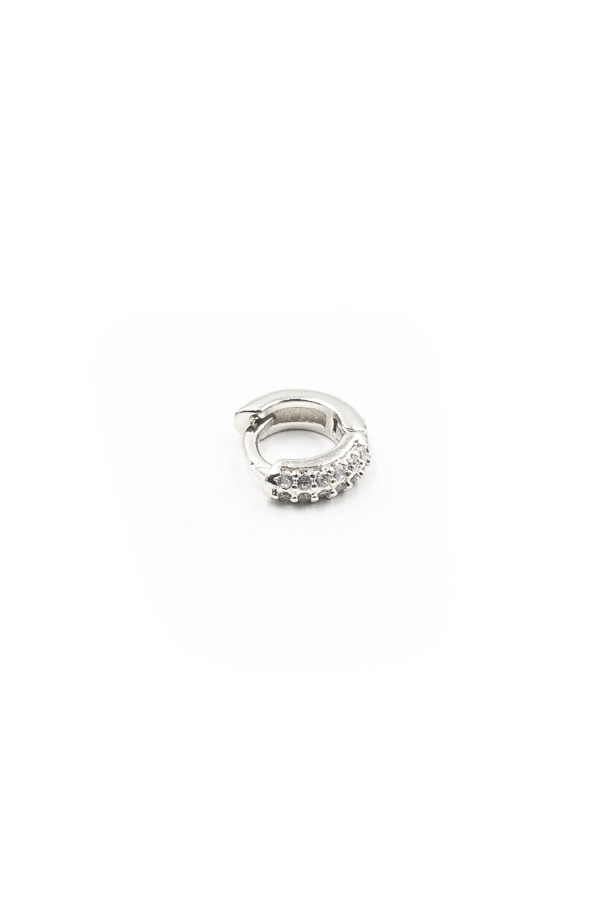 Zirkon Taşlı Şık Halka Tragus Piercing – Gümüş | Hipoalerjenik, Dayanıklı