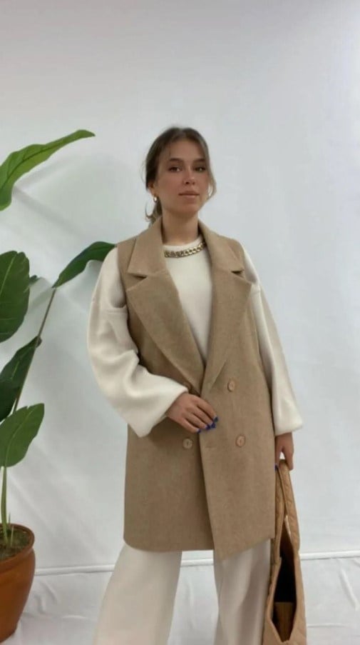 Zarif Camel Bej Kruvaze Yelek – Soft Tonlarda Premium Stil - Camel