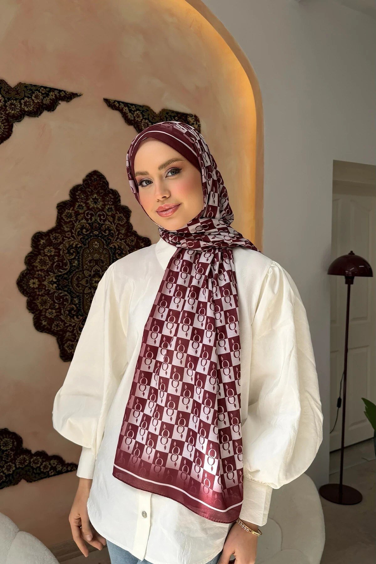 bordo-beyaz-geometrik-desenli-aqua-sof-e16263.jpg