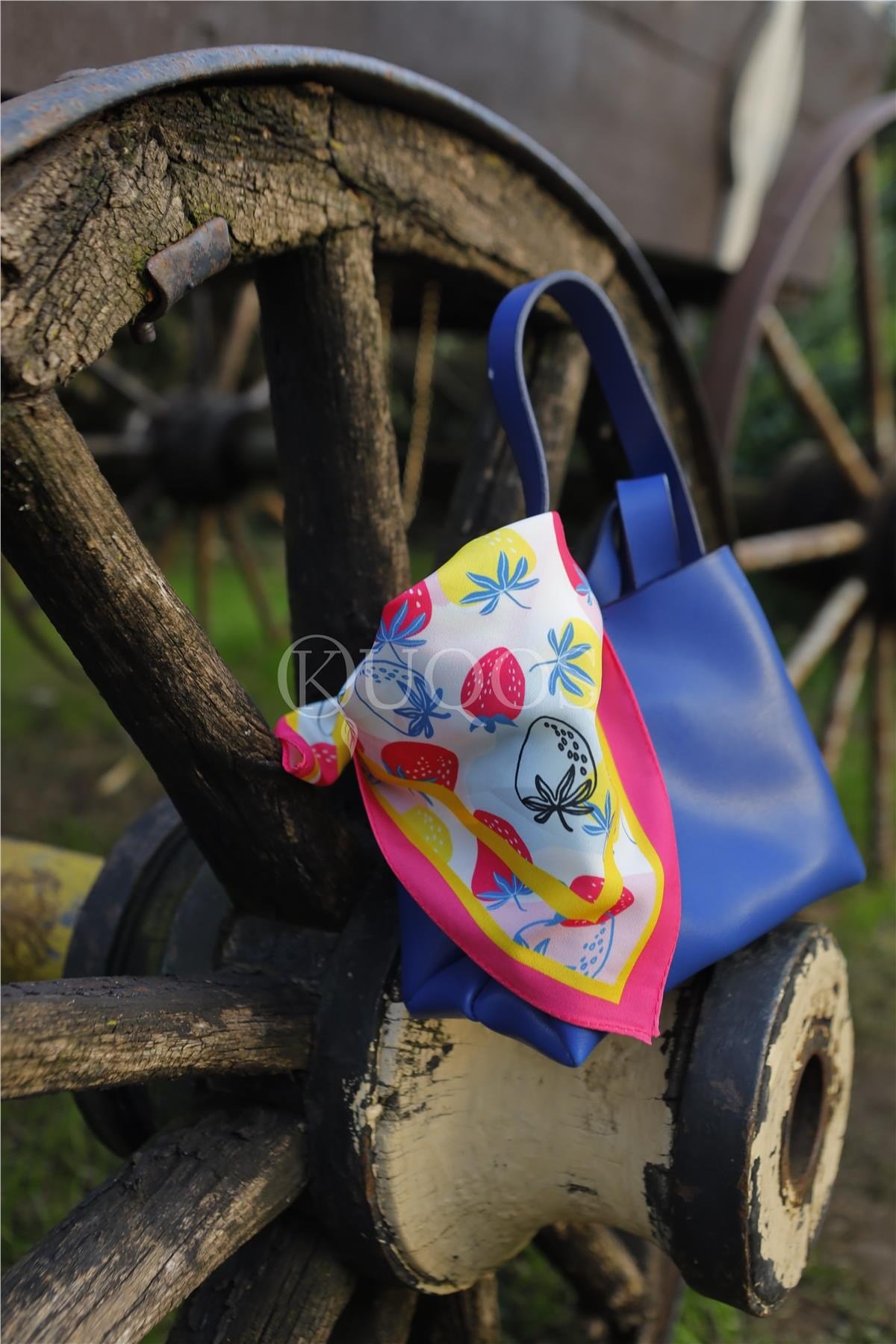 cilek-desenli-bandana-fusya--06628.webp