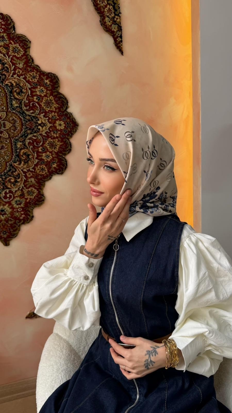 gulce-desenli-esarp-lacivert-46f2-a.webp