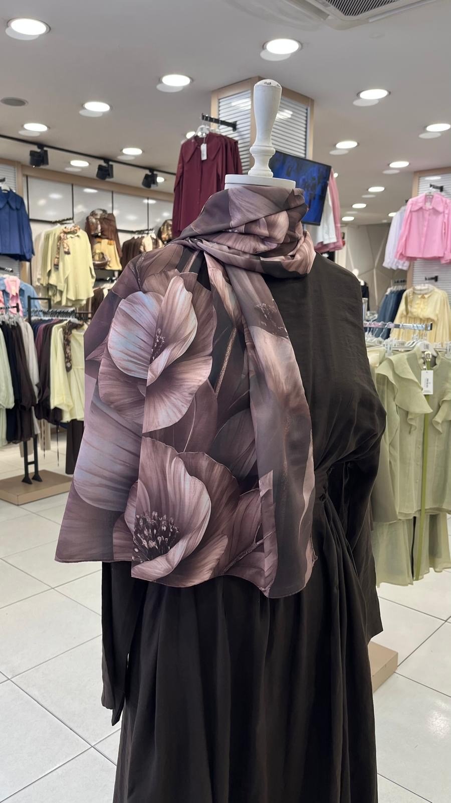 ince-cicek-desenli-sal-antrasit-mor-5-aa84.webp