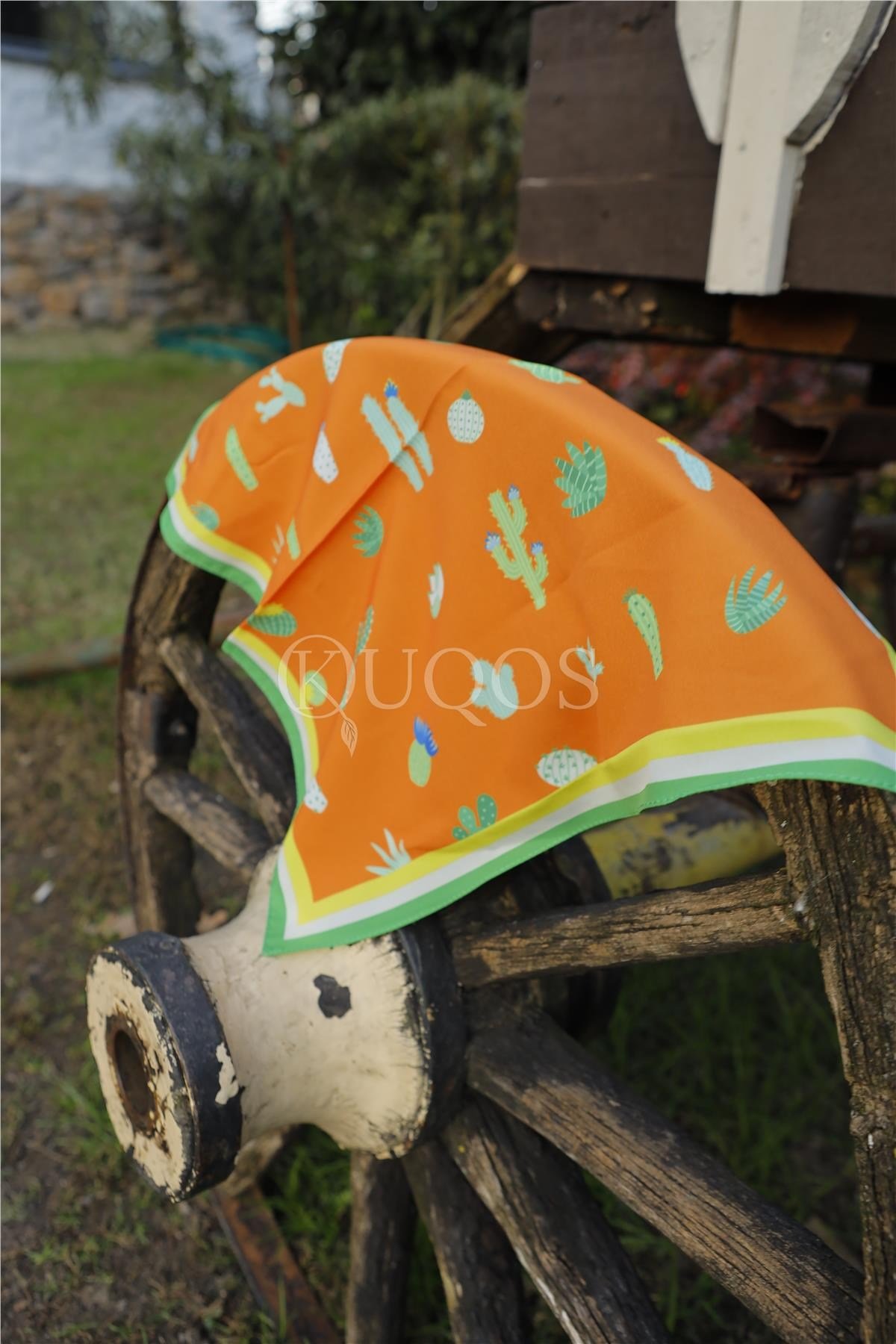 kaktus-desenli-bandana-turuncu-284-aa.webp
