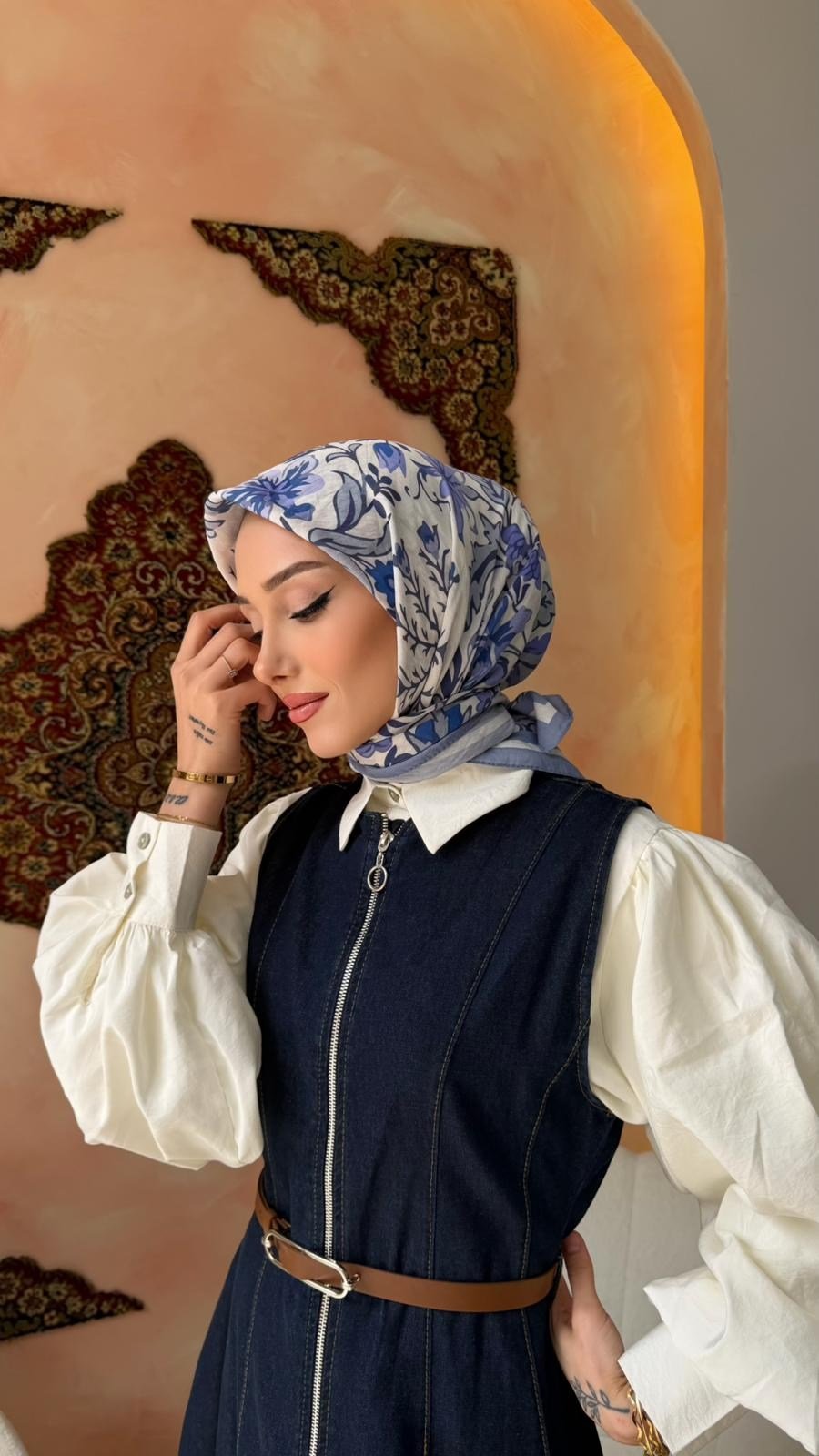 kuqos-zumrut-yoncasi-desenli-naida-esa-73-352.webp