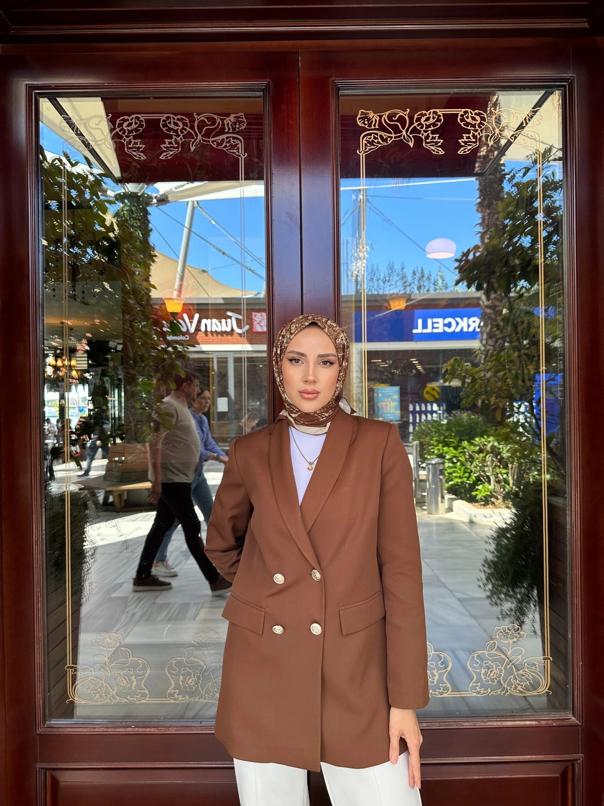 paris-desenli-esarp-kahve-cba87f.jpg