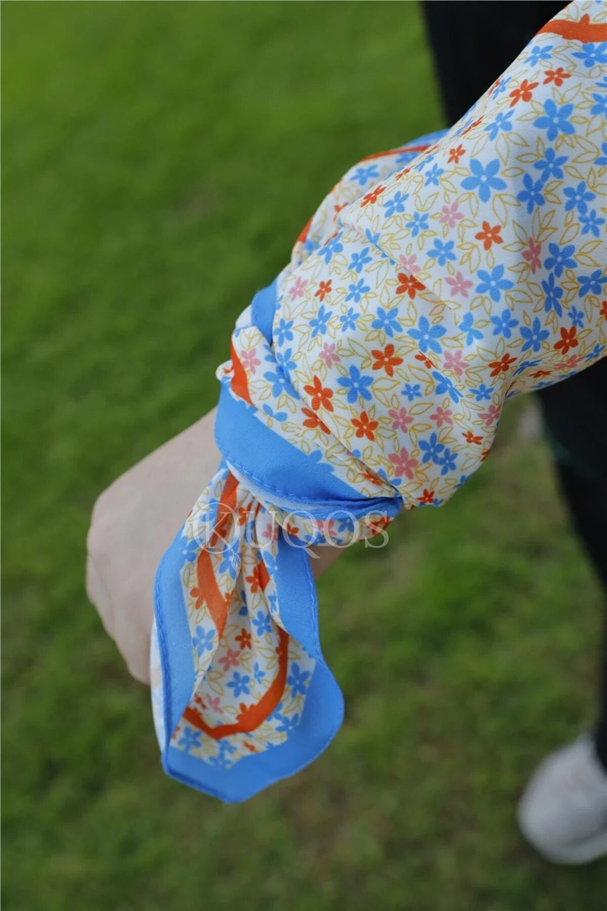 yildiz-desenli-bandana-mavi-b1b6db.jpg