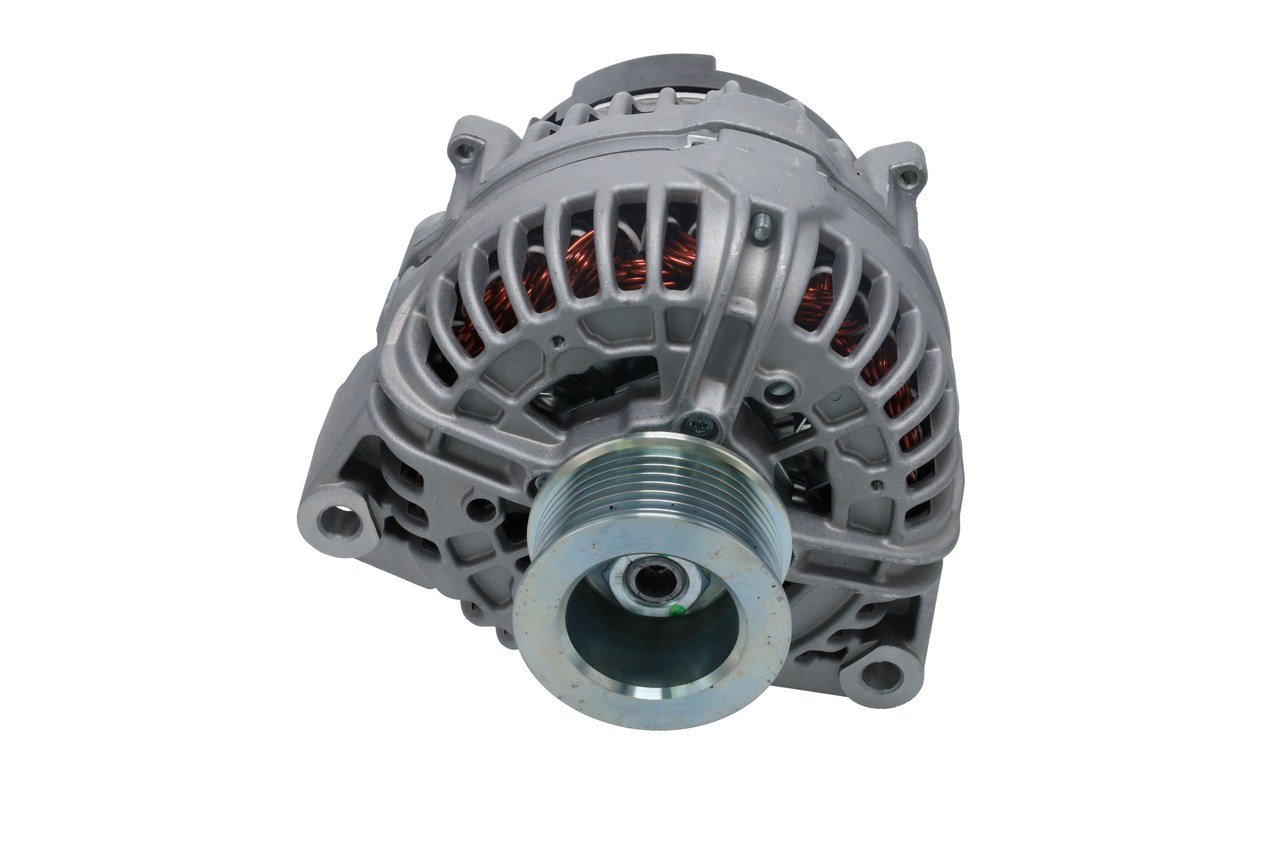 Alternatör 12V 200A – John Deere 77230R, 77270R, 77280R, 8260R, 8285R, 112011, 8360R, 112011, 8310R