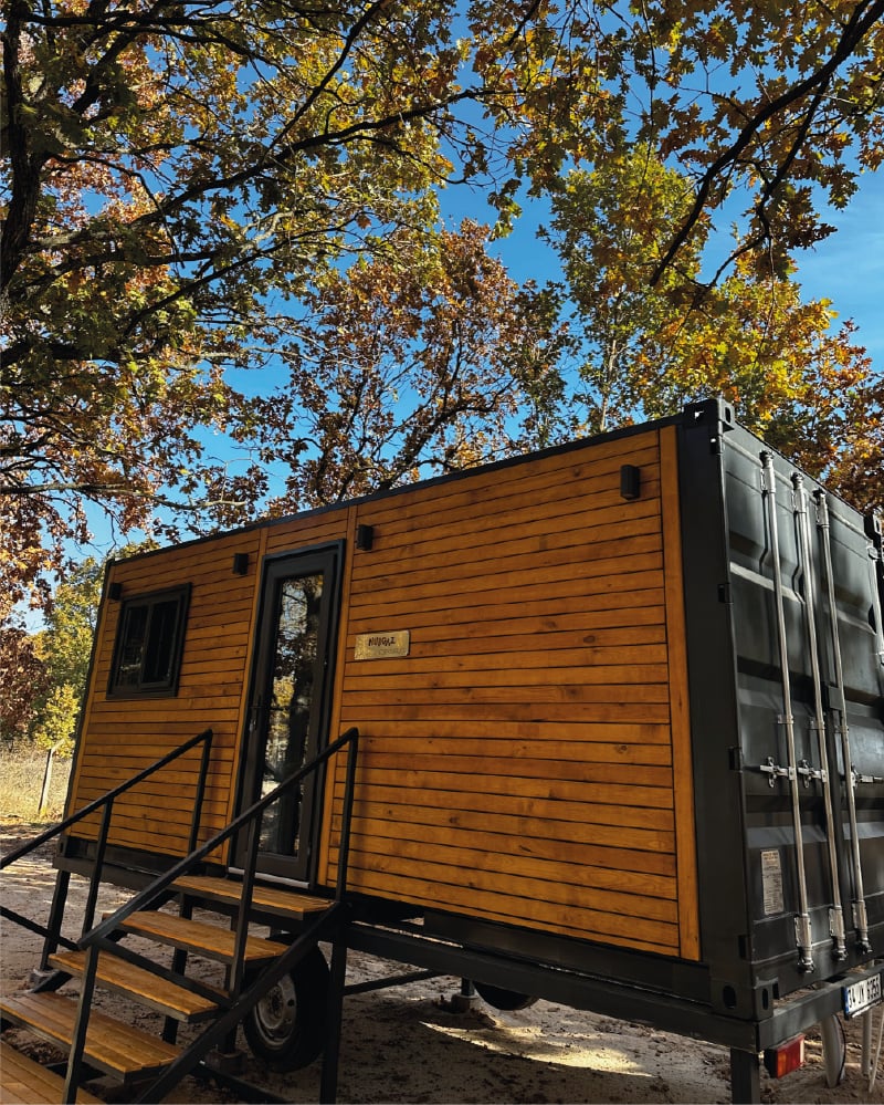 TINY HOUSE