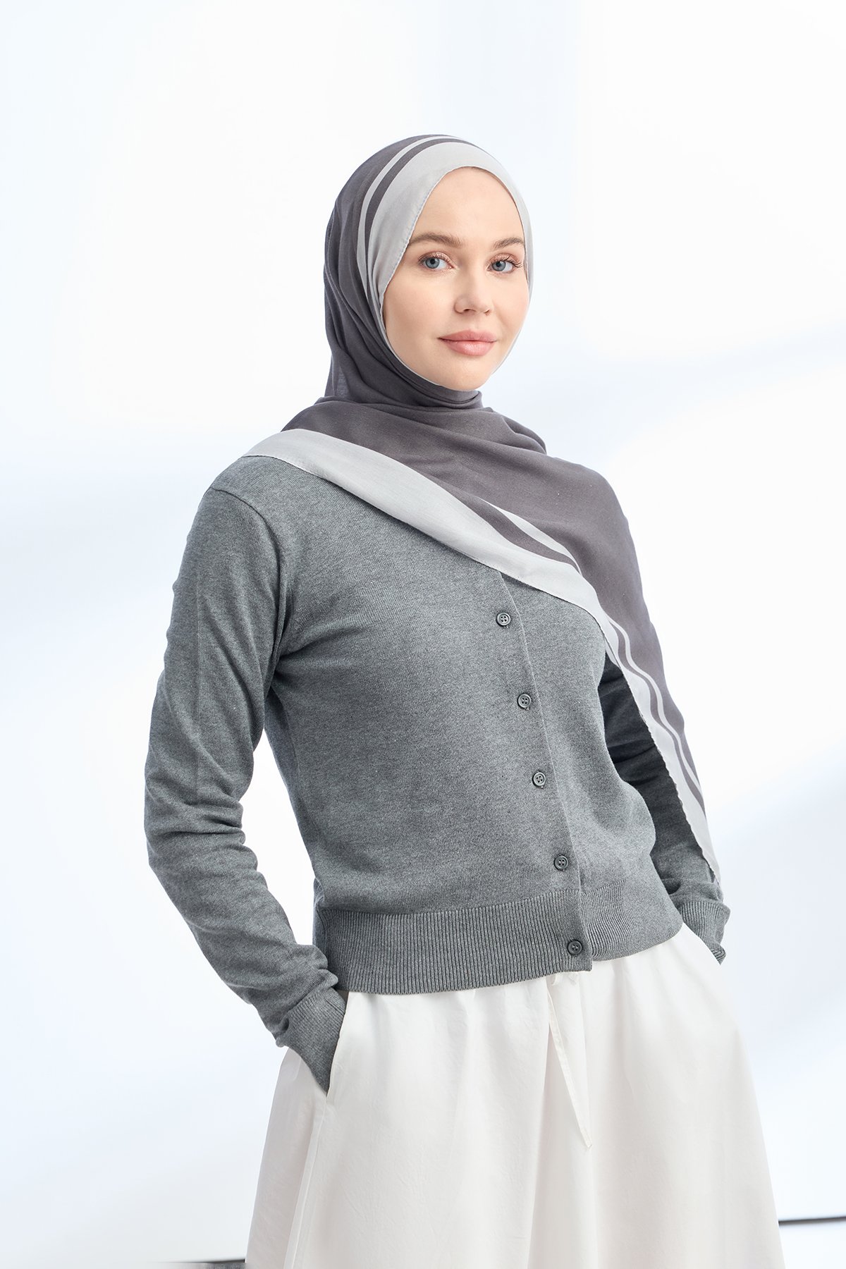 ELEGANT HARMONY FRAME DESEN ŞAL - FÜME - GRİ