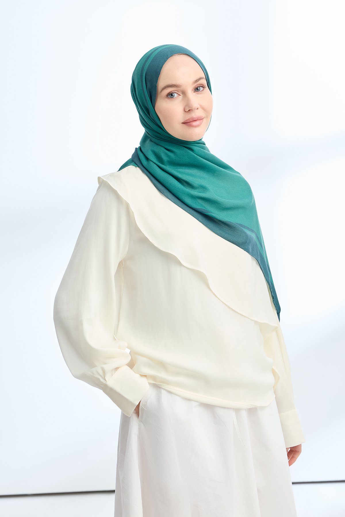ELEGANT HARMONY FRAME DESEN ŞAL - ZÜMRÜT