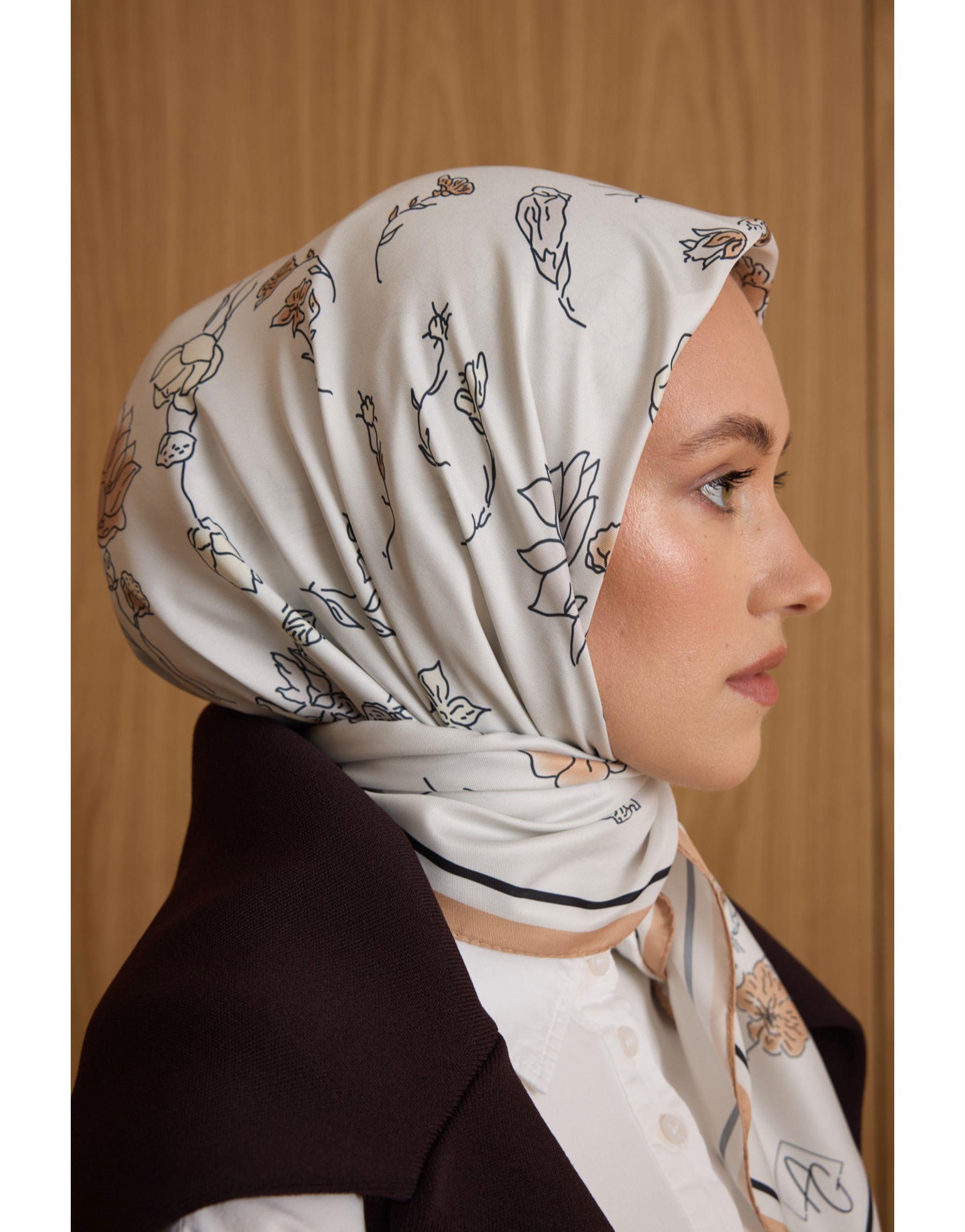 Krem Manolya Twill Eşarp