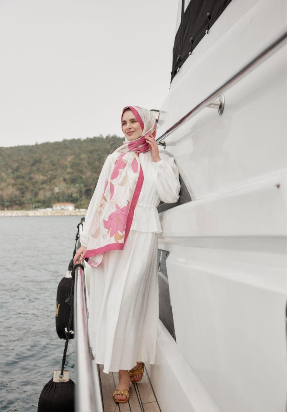 Pembe Floor Şal