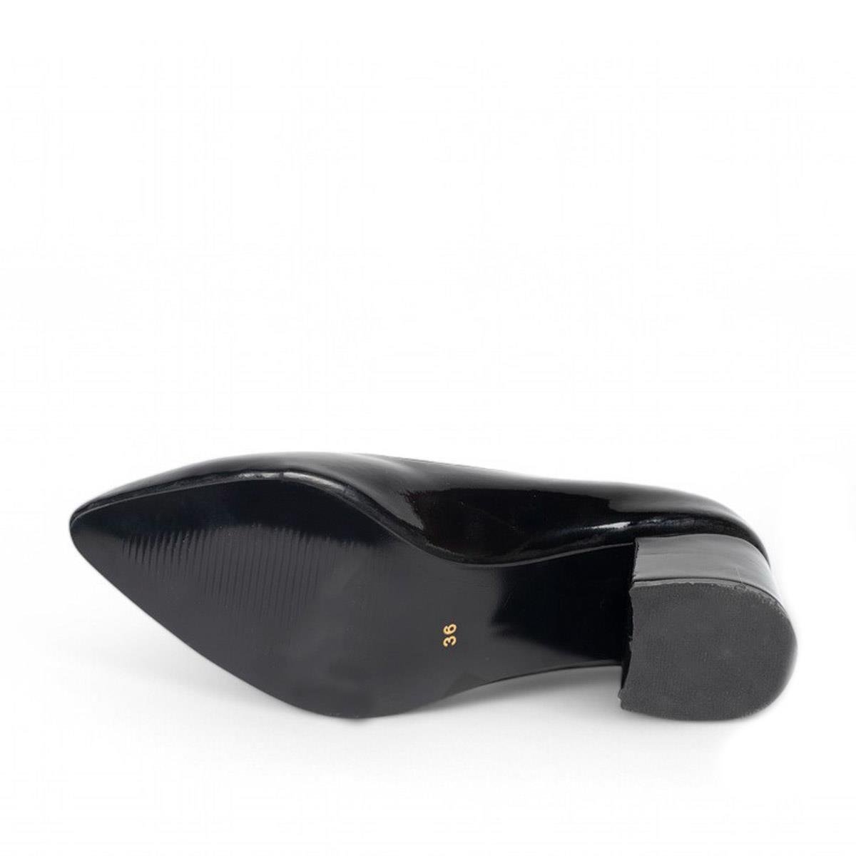 Genel MarkalarGenel Zenne Ayakkabı 91880 Rugan Siyah