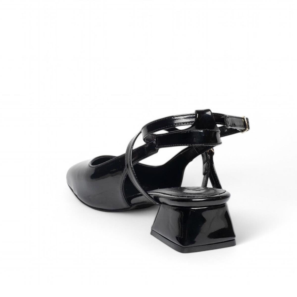 Genel MarkalarGenel Zenne Günlük Topuklu Ayakkabı 5190 Rugan Siyah