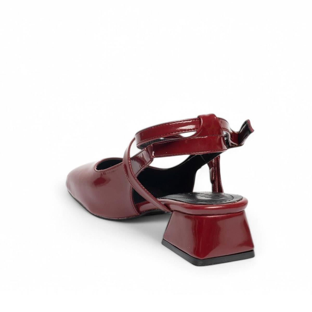 Genel MarkalarGenel Zenne Günlük Topuklu Ayakkabı 5190 Rugan Bordo