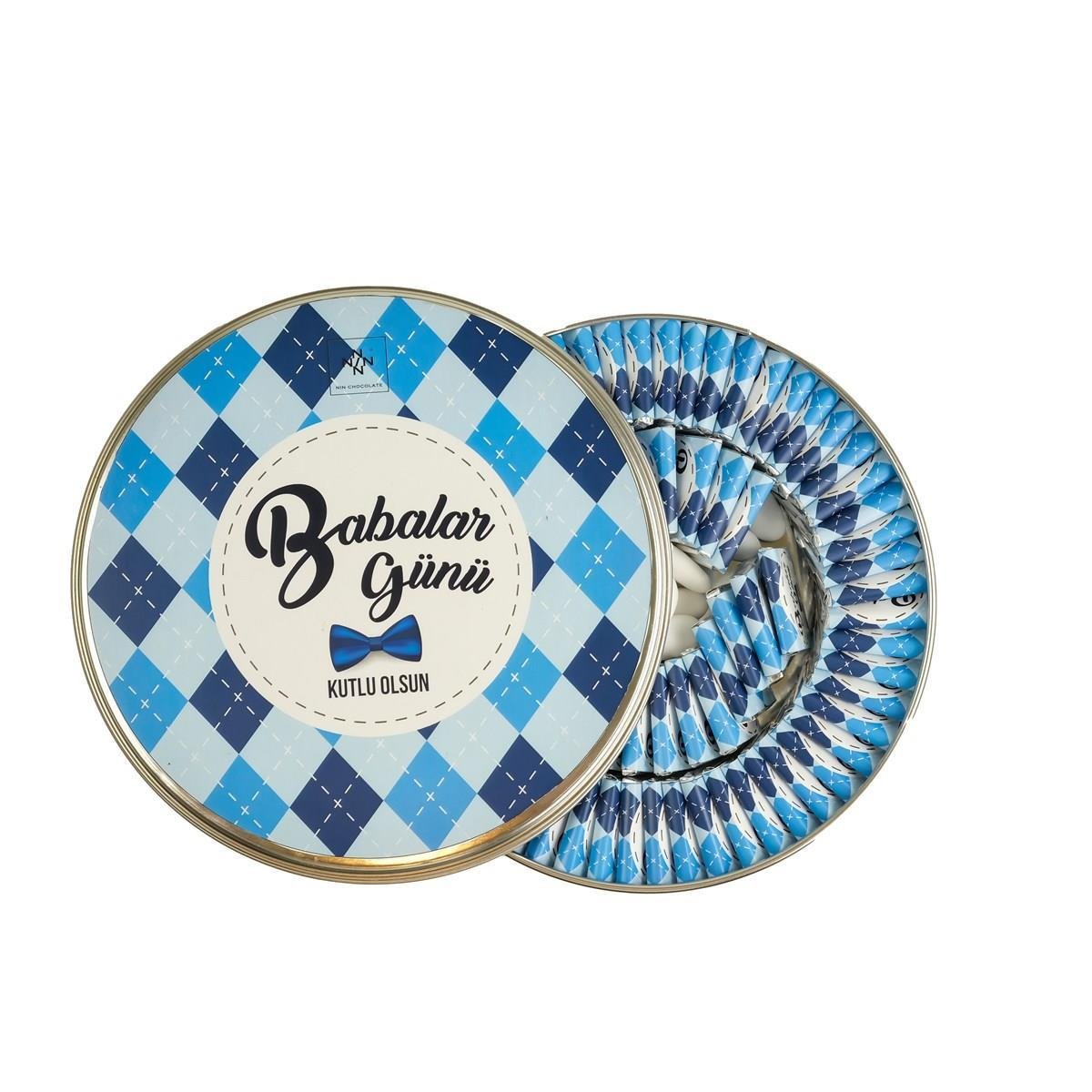 Babalar Günü Baklava Desenli Metal Kutu (80 Adet Napoliten Çikolata))