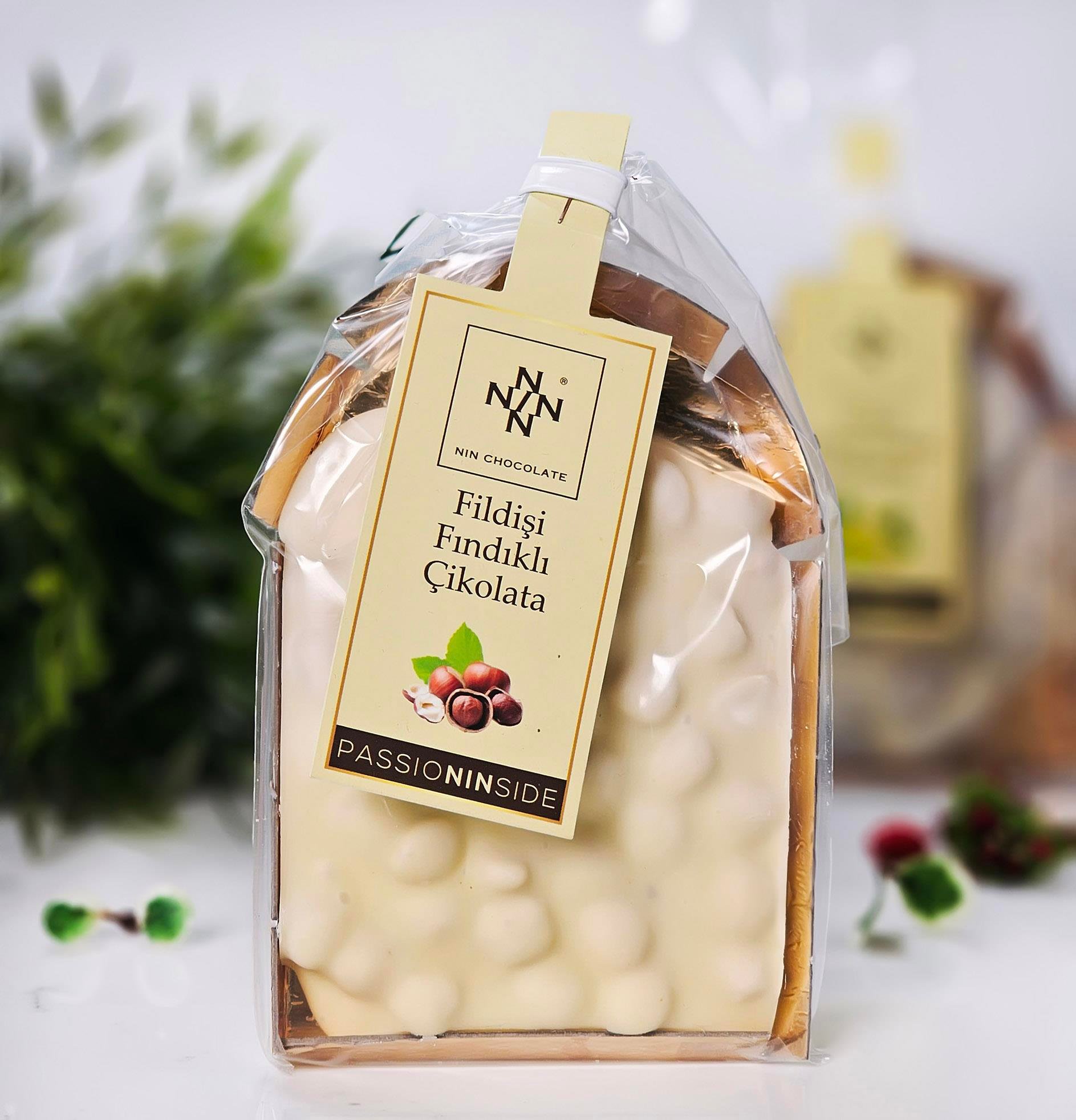 Dökme Fildişi Fındıklı Tablet Çikolata