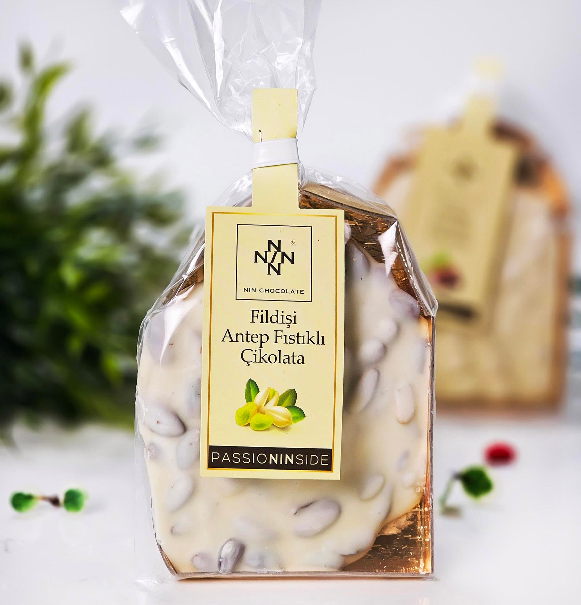 Dökme Fildişi Fıstıklı Tablet Çikolata