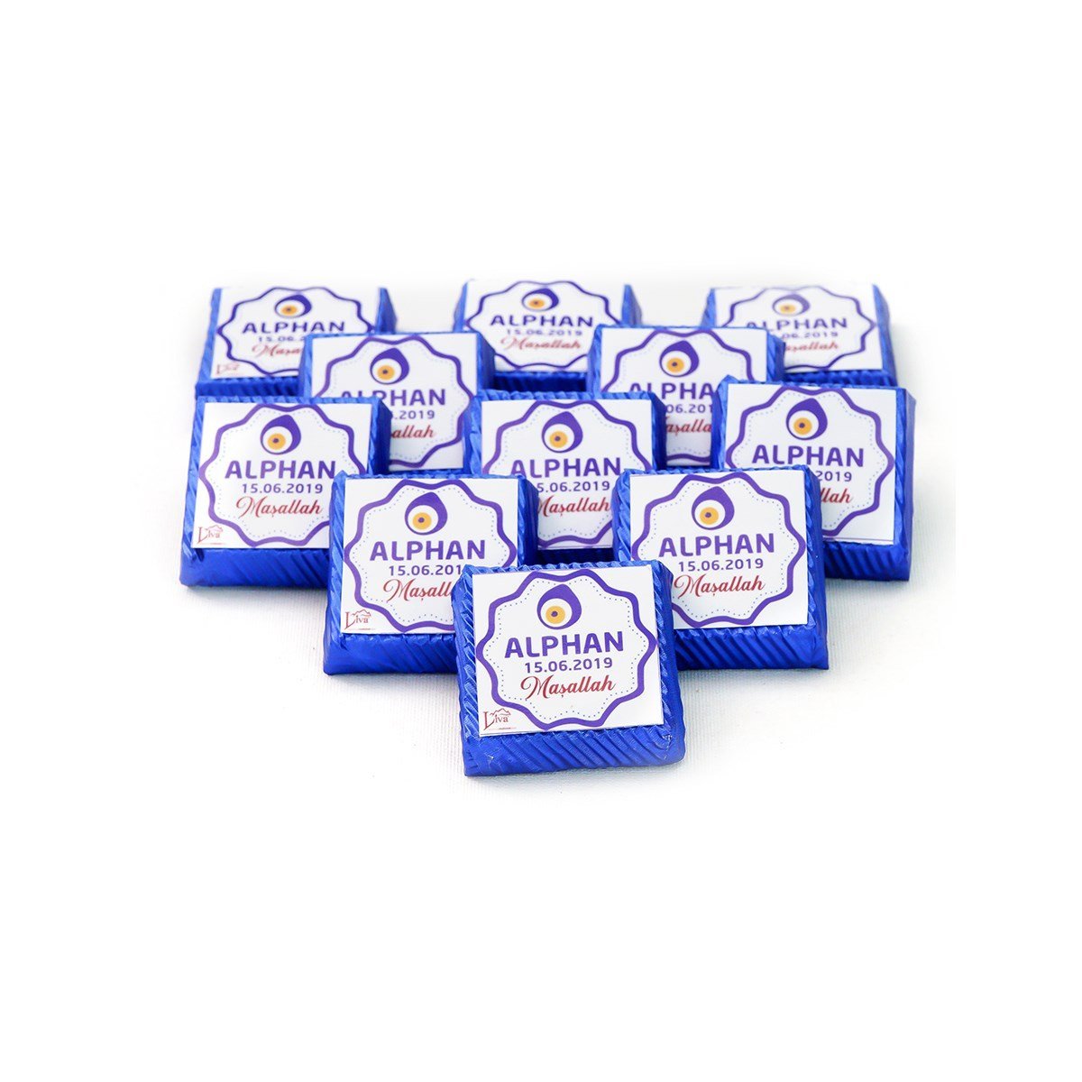 Dökme İsimli İnce Kare Çikolata Erkek Bebek