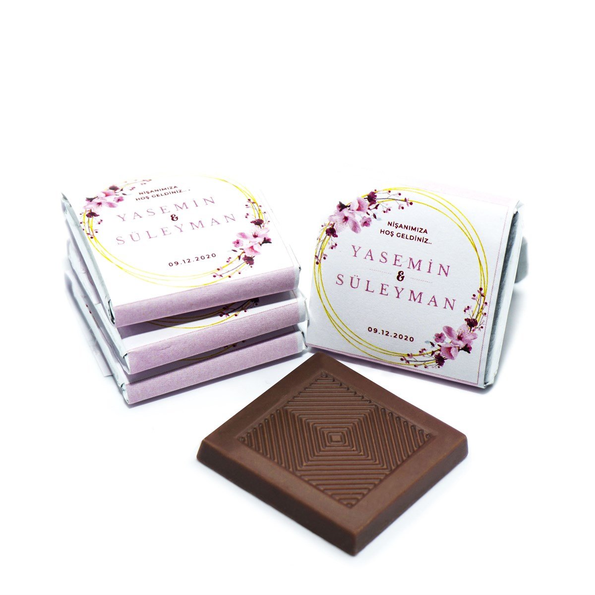 İsme Özel Söz Nişan Çikolatası 144 Adet Napoliten Pembe Çiçekler