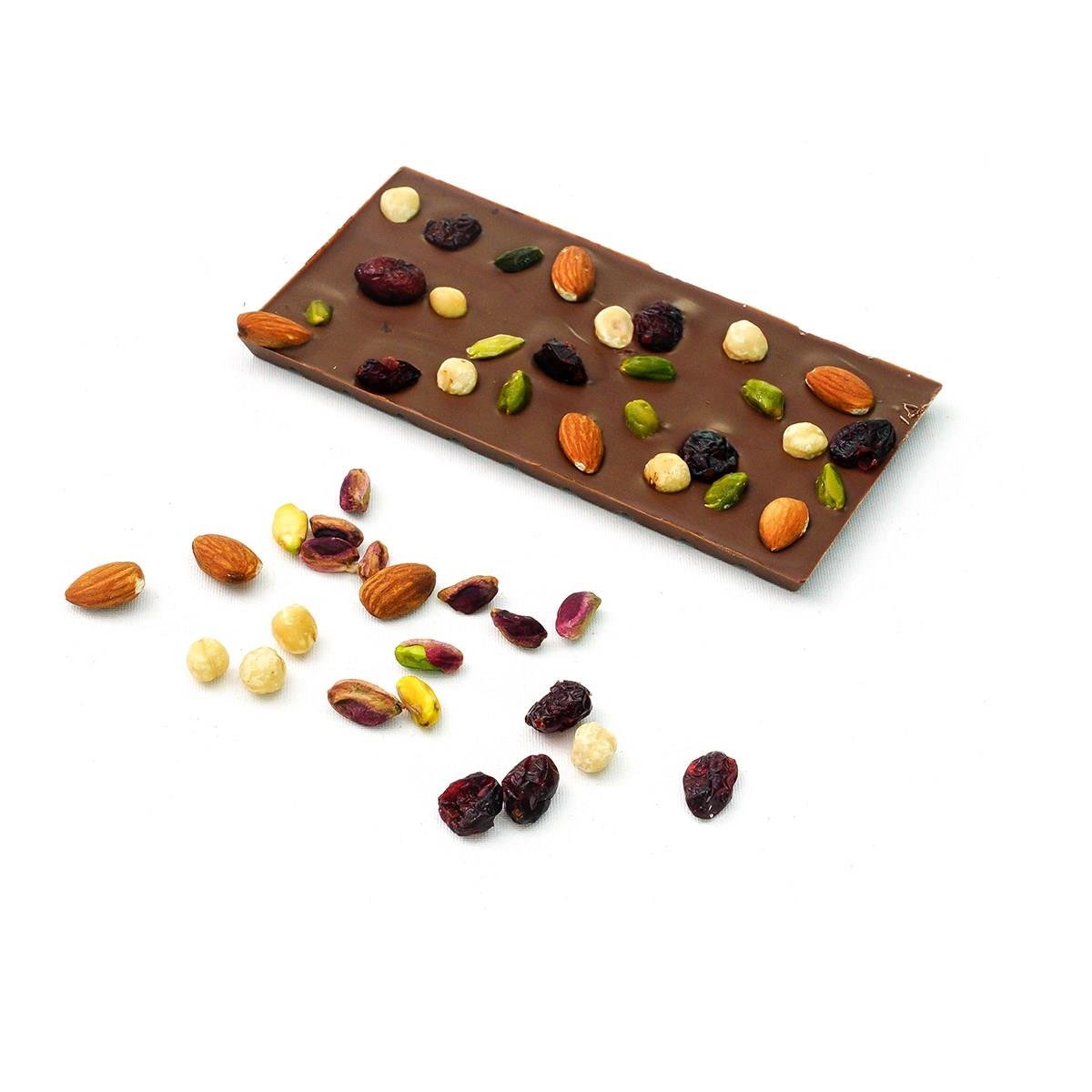 Kuruyemişli Sütlü Tablet Çikolata 110g