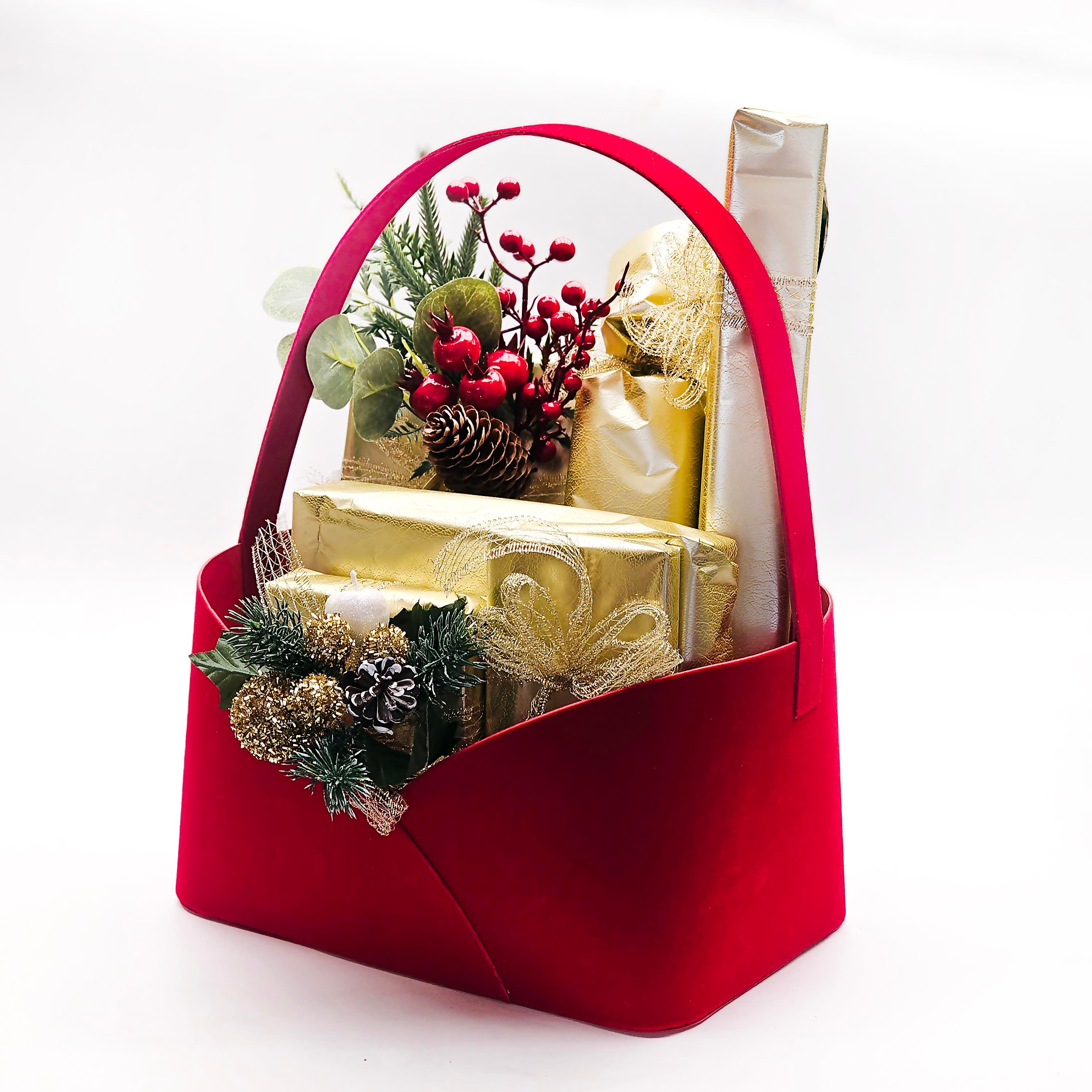 Lüks Kırmızı Kadife Yılbaşı Hediye Sepeti
