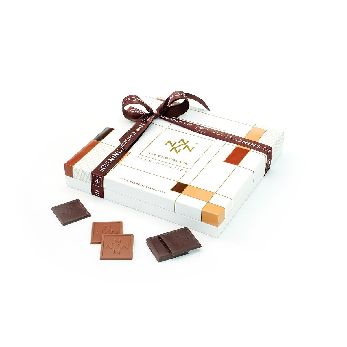 NIN BEYAZ Sütlü&Bitter Madlen Çikolata 48'li Paket