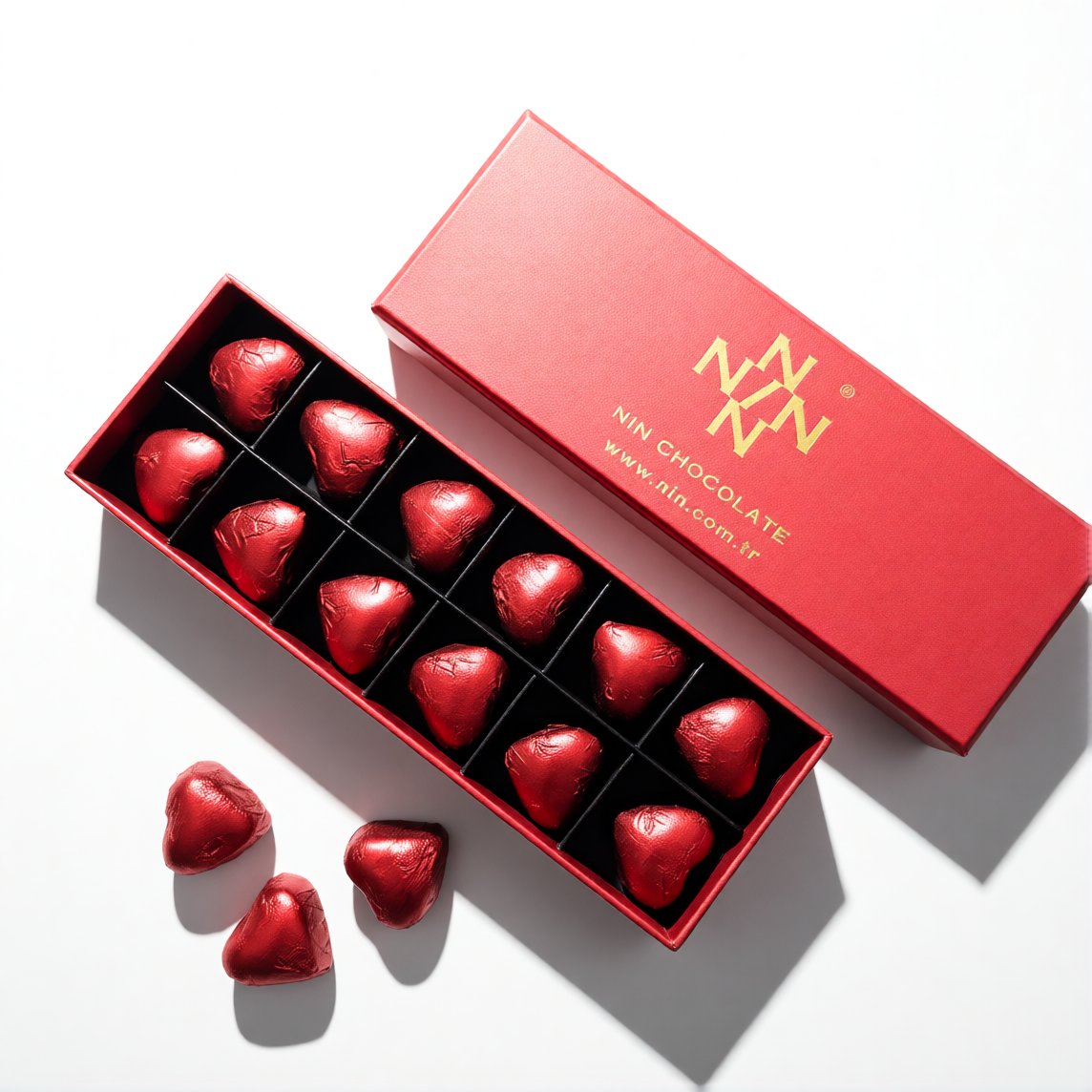 Nin Chocolate Kırmızı Kalp Çikolata Kutusu 12 Adet