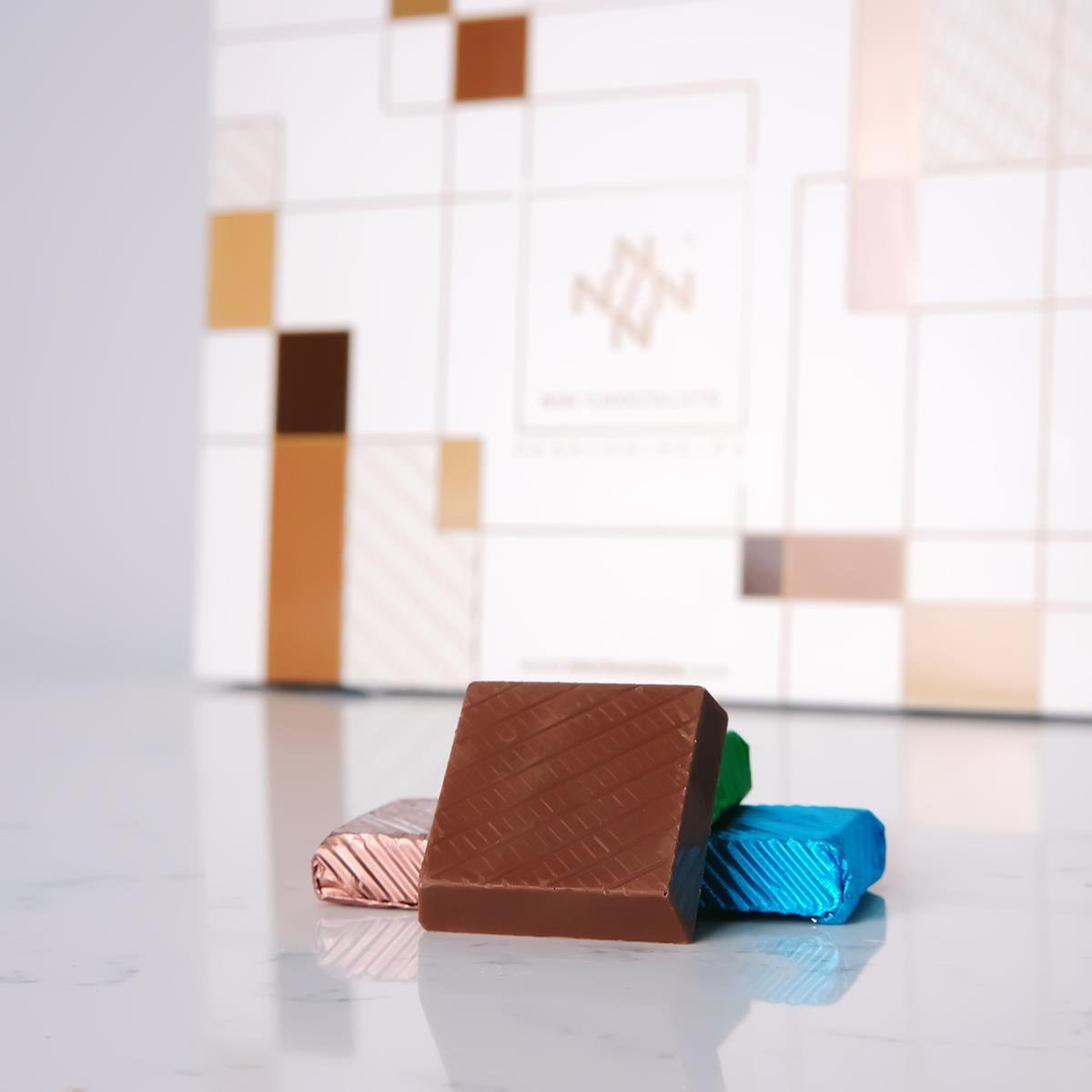 Nin Çikolata Fıstıklı Sütlü Kare Çikolata 24 Adet