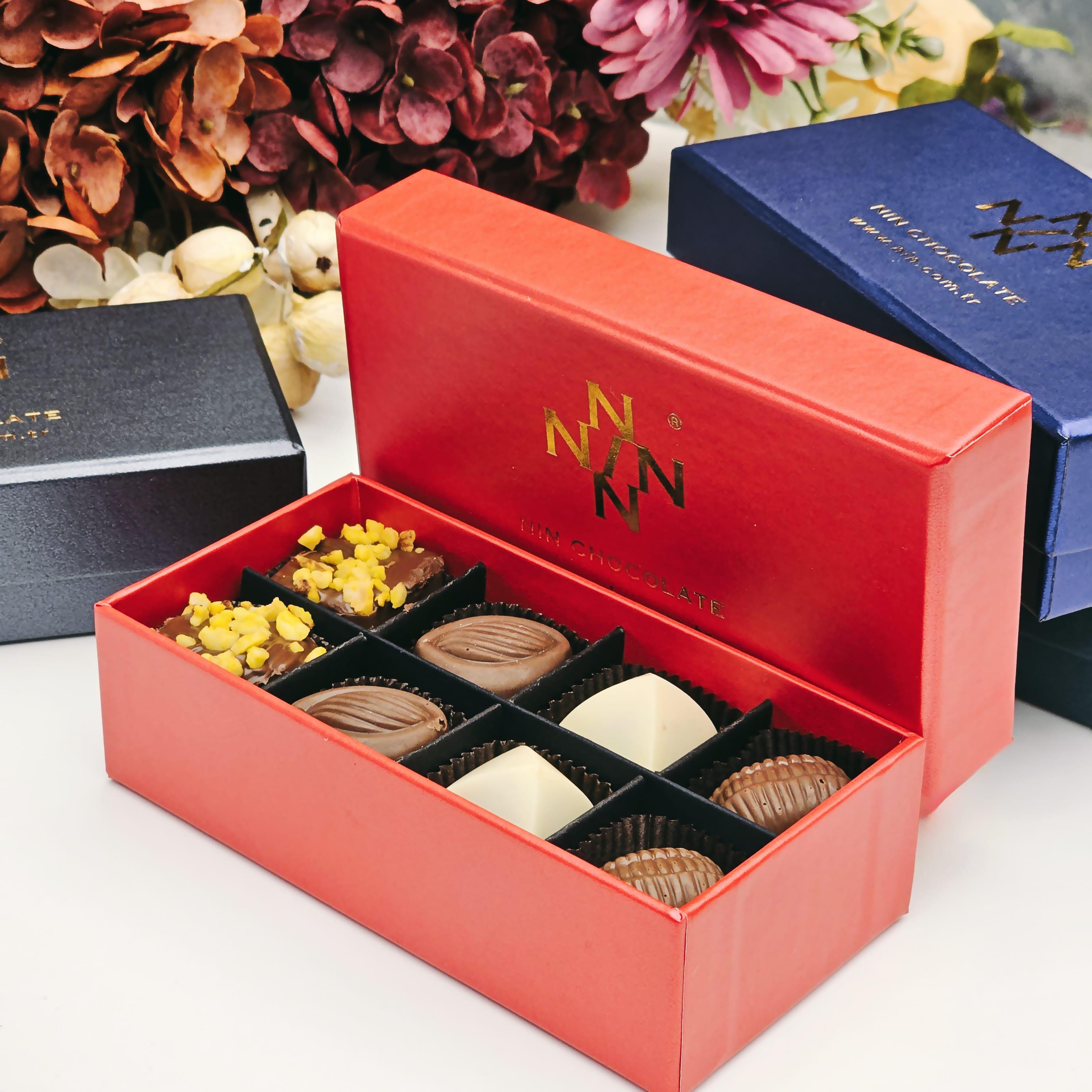 Nin Çikolata Kırmızı Makam Kutu Spesiyal Çikolata 8 Adet