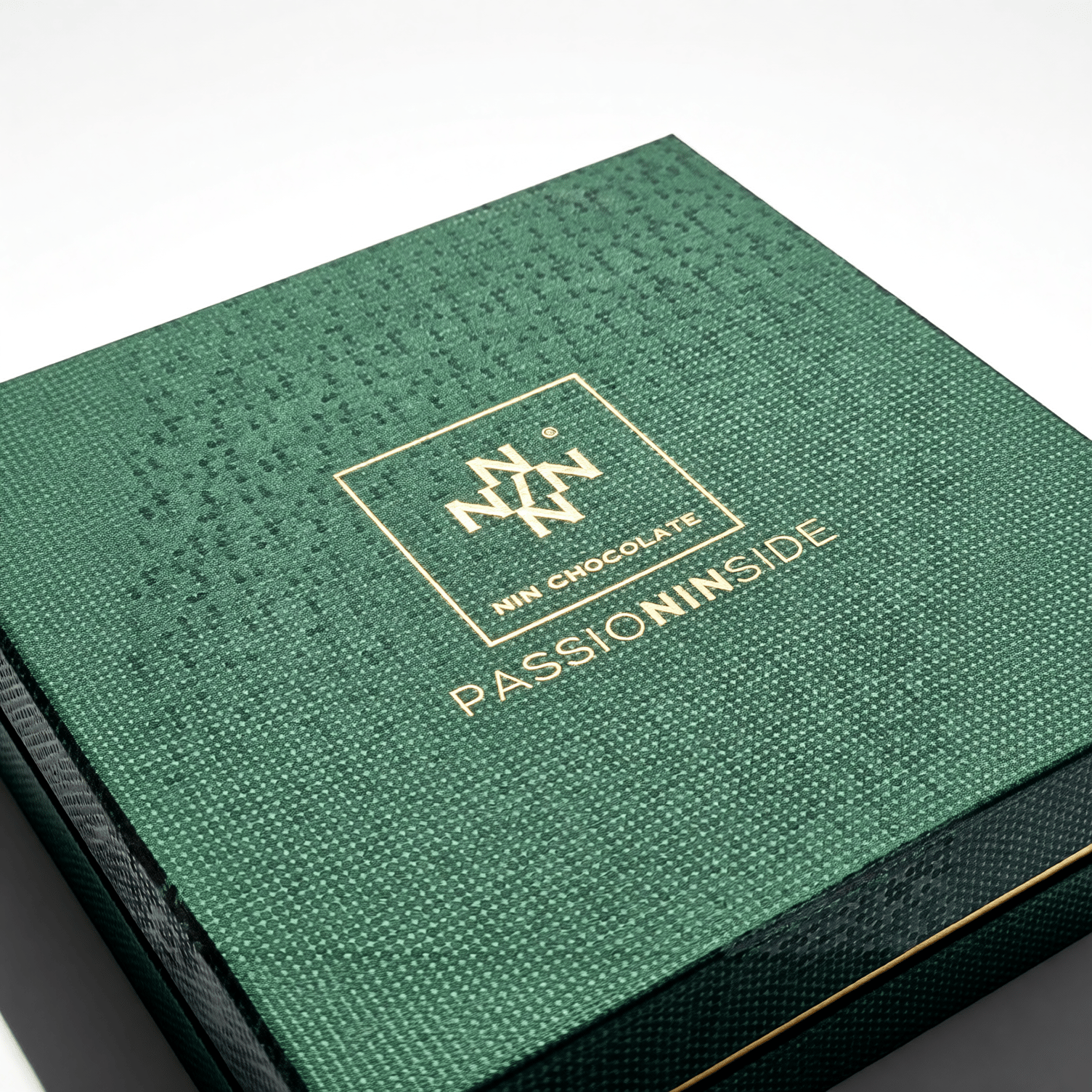 Nin Çikolata Koleksiyon Serisi Yeşil Kutu Spesiyal Çikolata 50 Adet