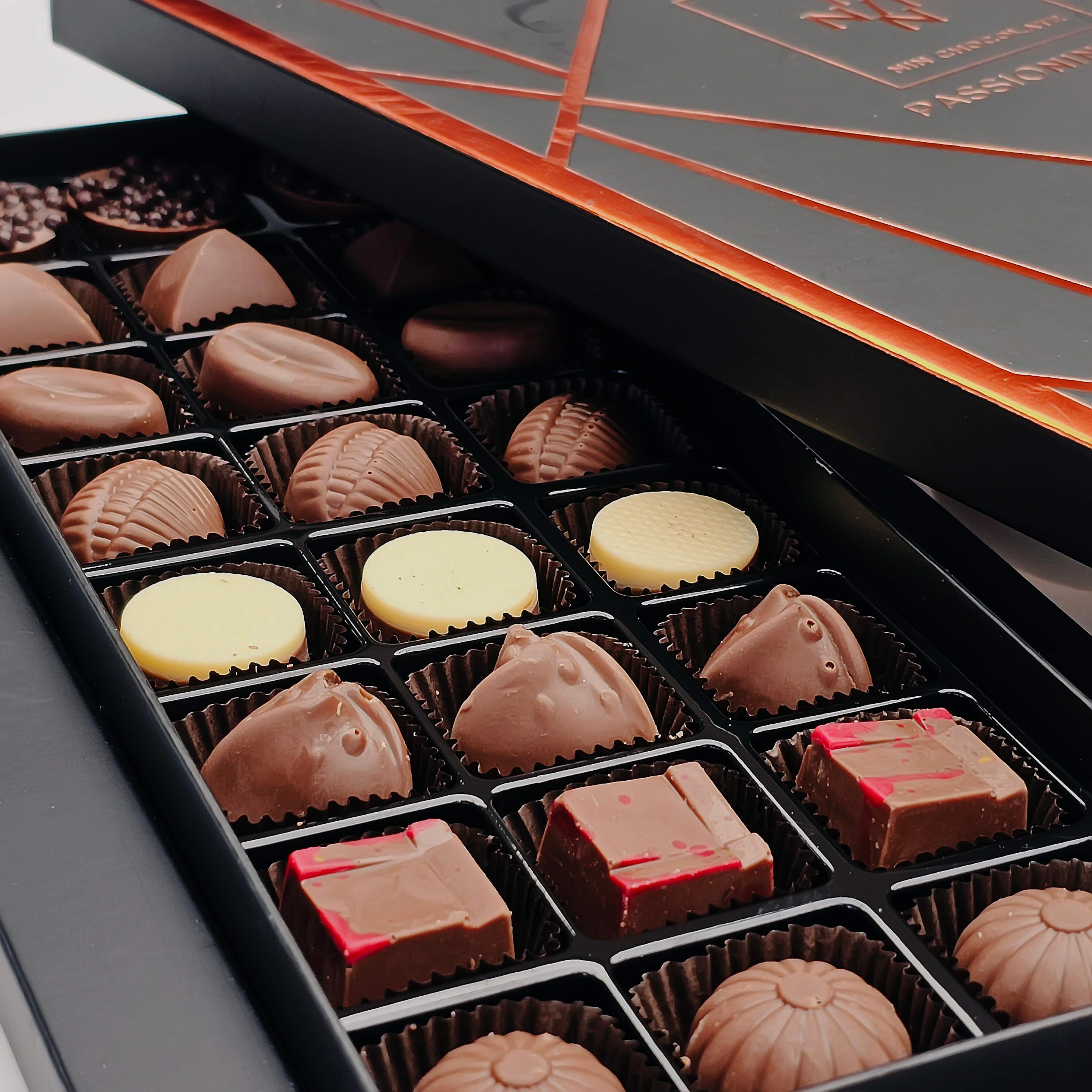 Nin Ethel Black Kutu Spesiyal Çikolata 24 Adet