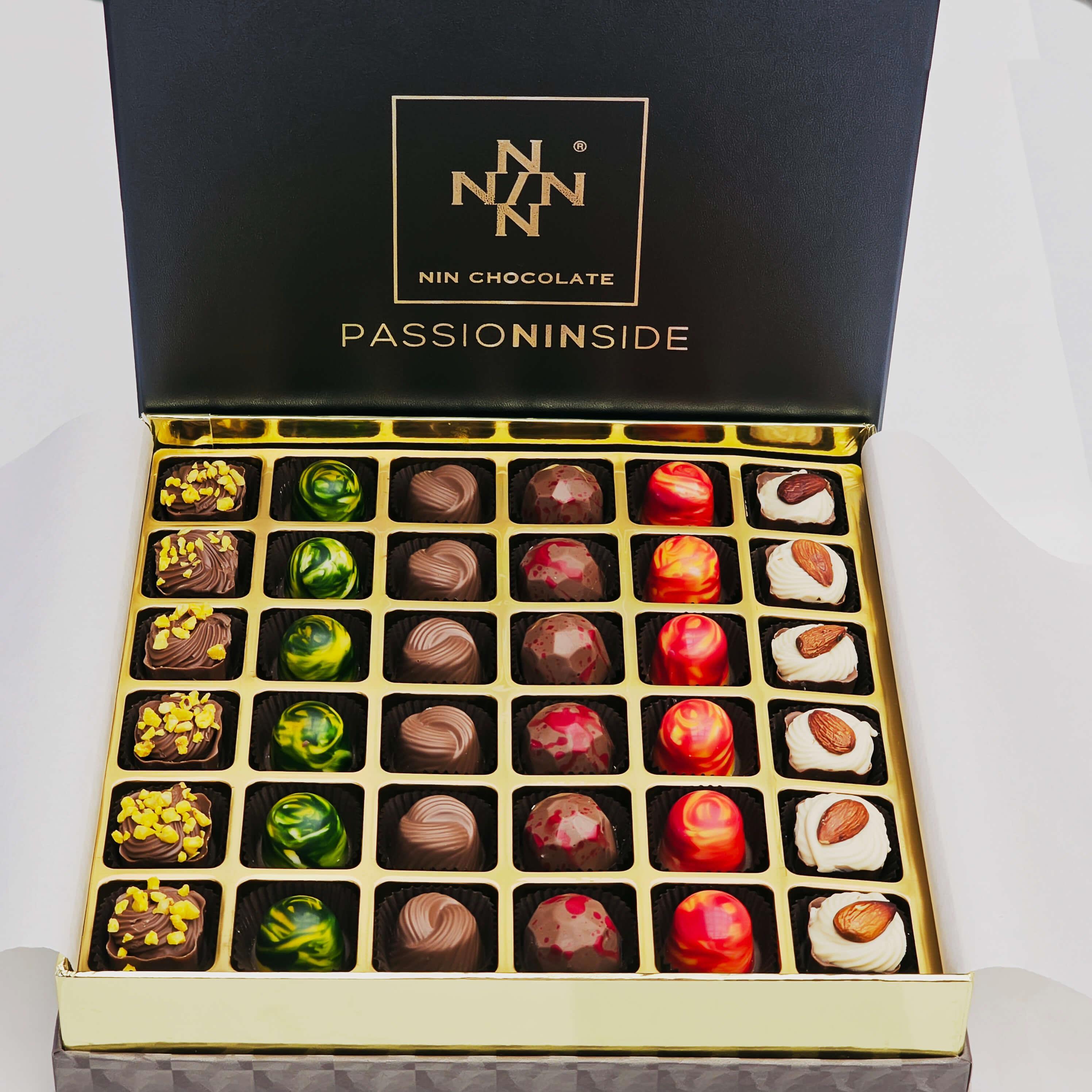 Nin Koyu Gri Kutu Spesiyal Çikolata 72 Adet