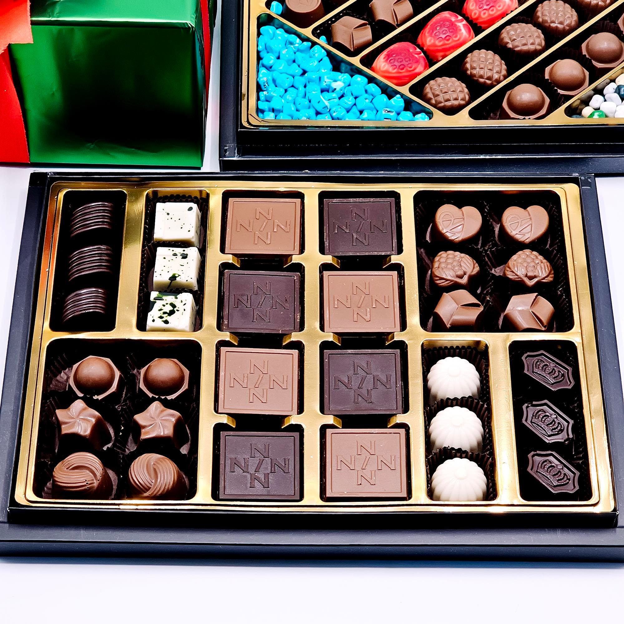 Özel Spesiyal ve Madlen Karışık Çikolata Kutusu