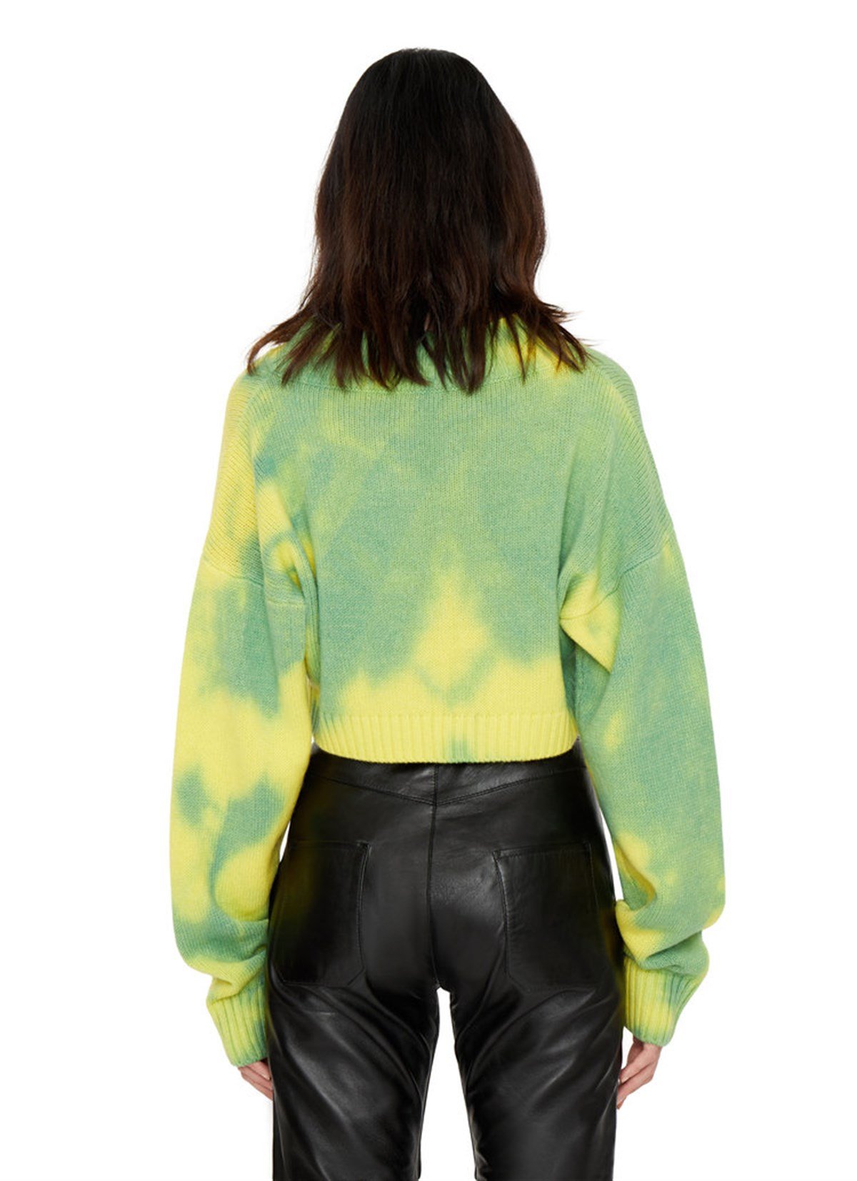 Çengelli İğne Detaylı Tie Dye Tasarım Hırka