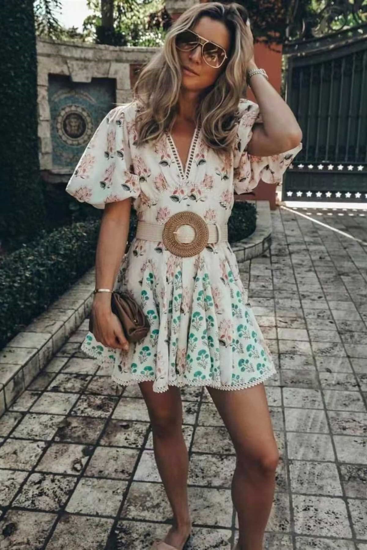 Çiçekli Rattan Kemerli Tasarım Elbise