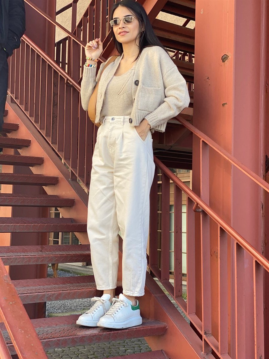 Ekru Mom Jean