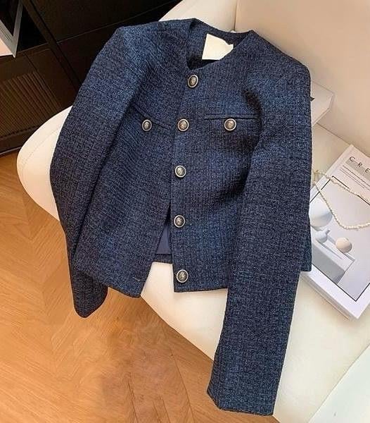 Gümüş Düğme Detaylı Lacivert Tasarım Ceket